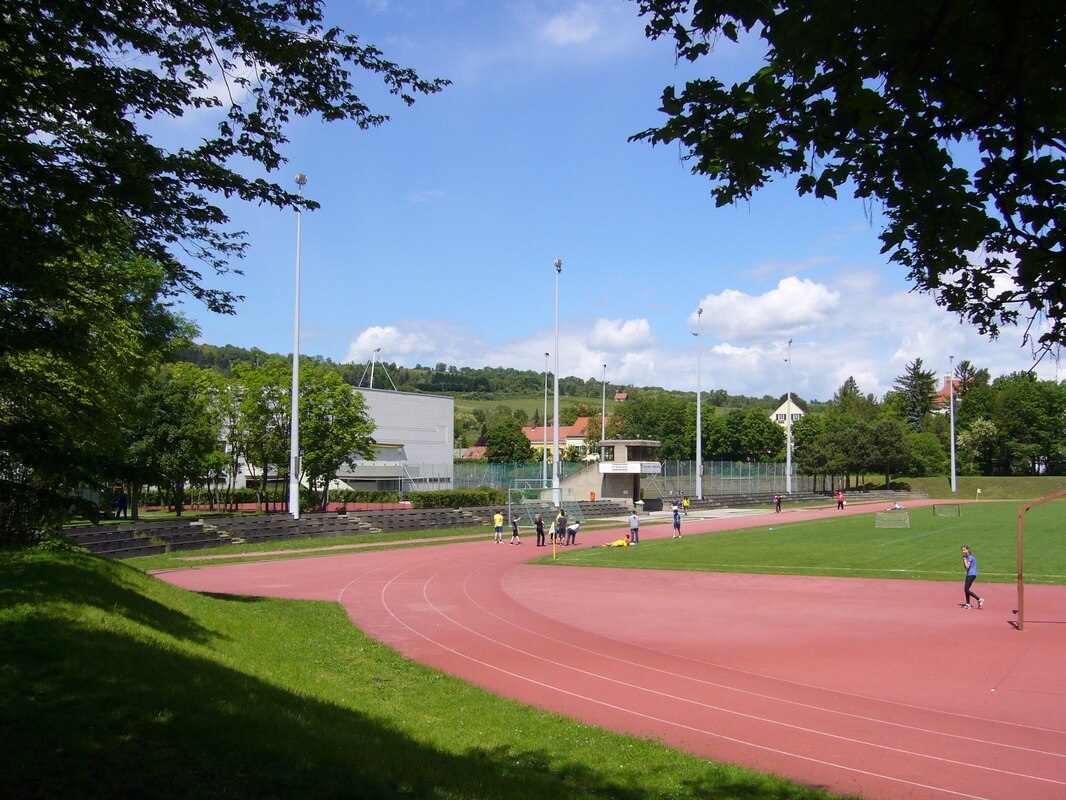 sportplätze ahs strebersdorf de la salle